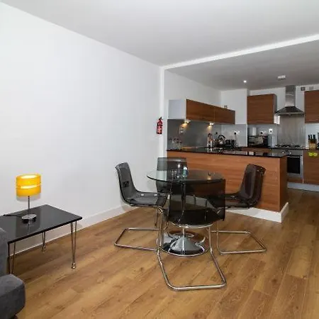 Apartment Excellent Location For A Vacation *